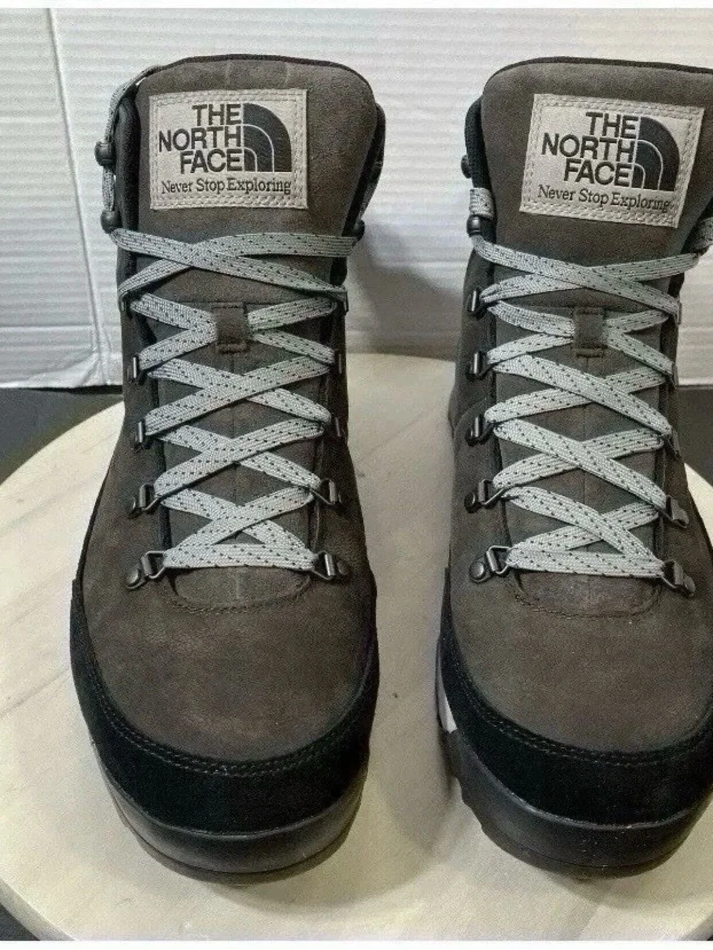 The North Face Back To Berkeley IV Leather Water Proof Hiking Boots brown Sz 11